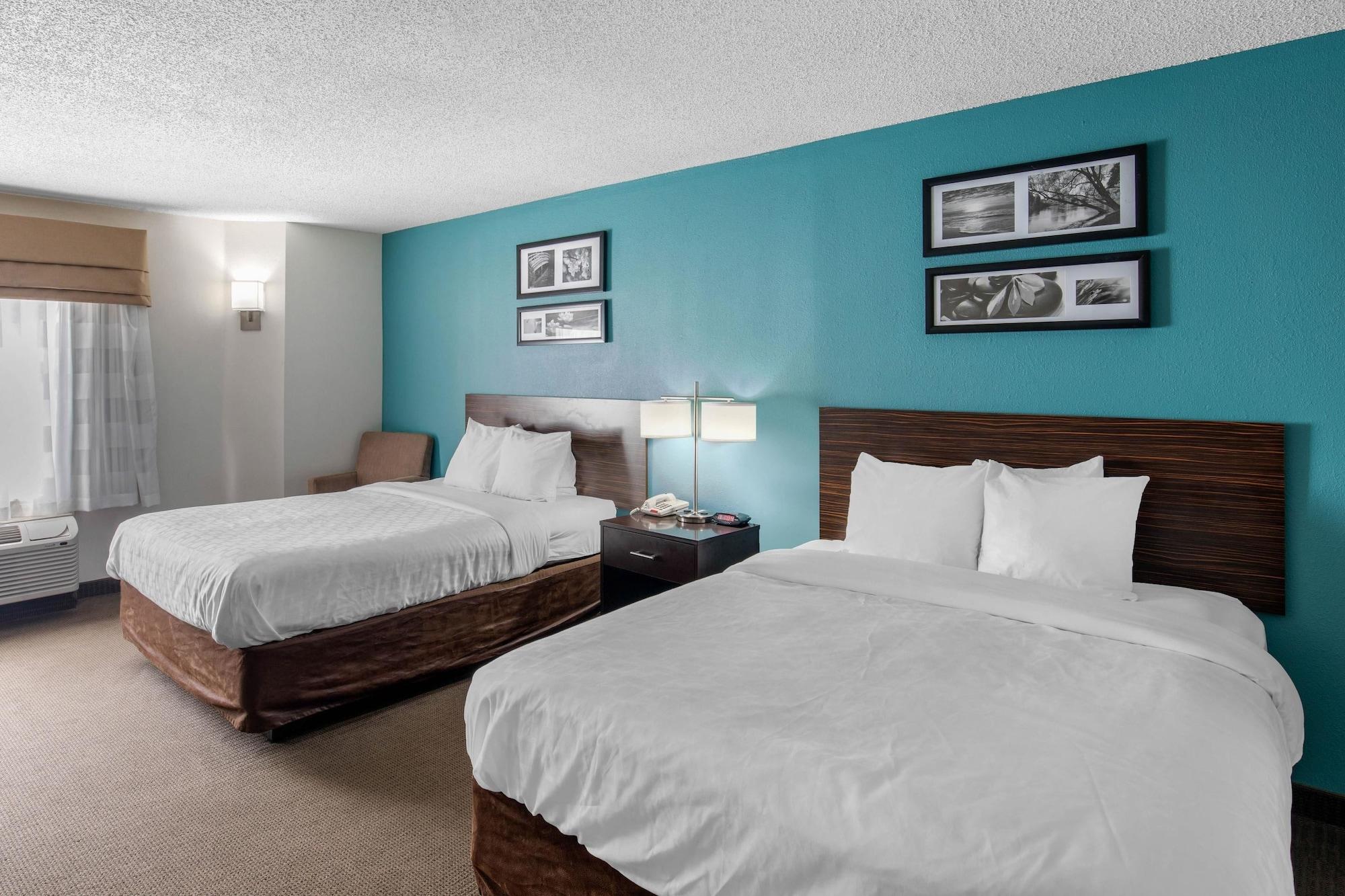 Clarion Inn & Suites Dfw North Irving Exterior foto
