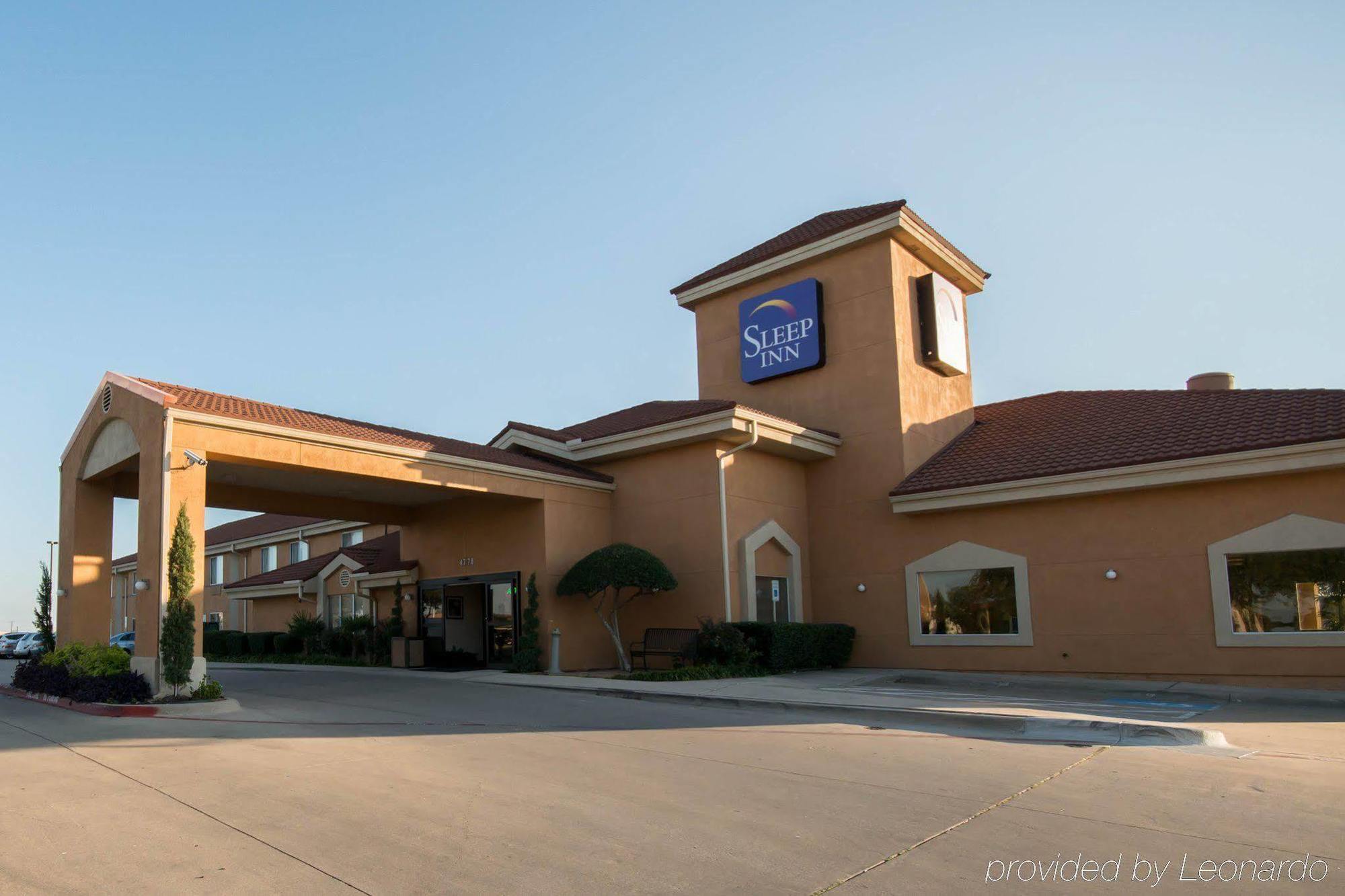 Clarion Inn & Suites Dfw North Irving Exterior foto
