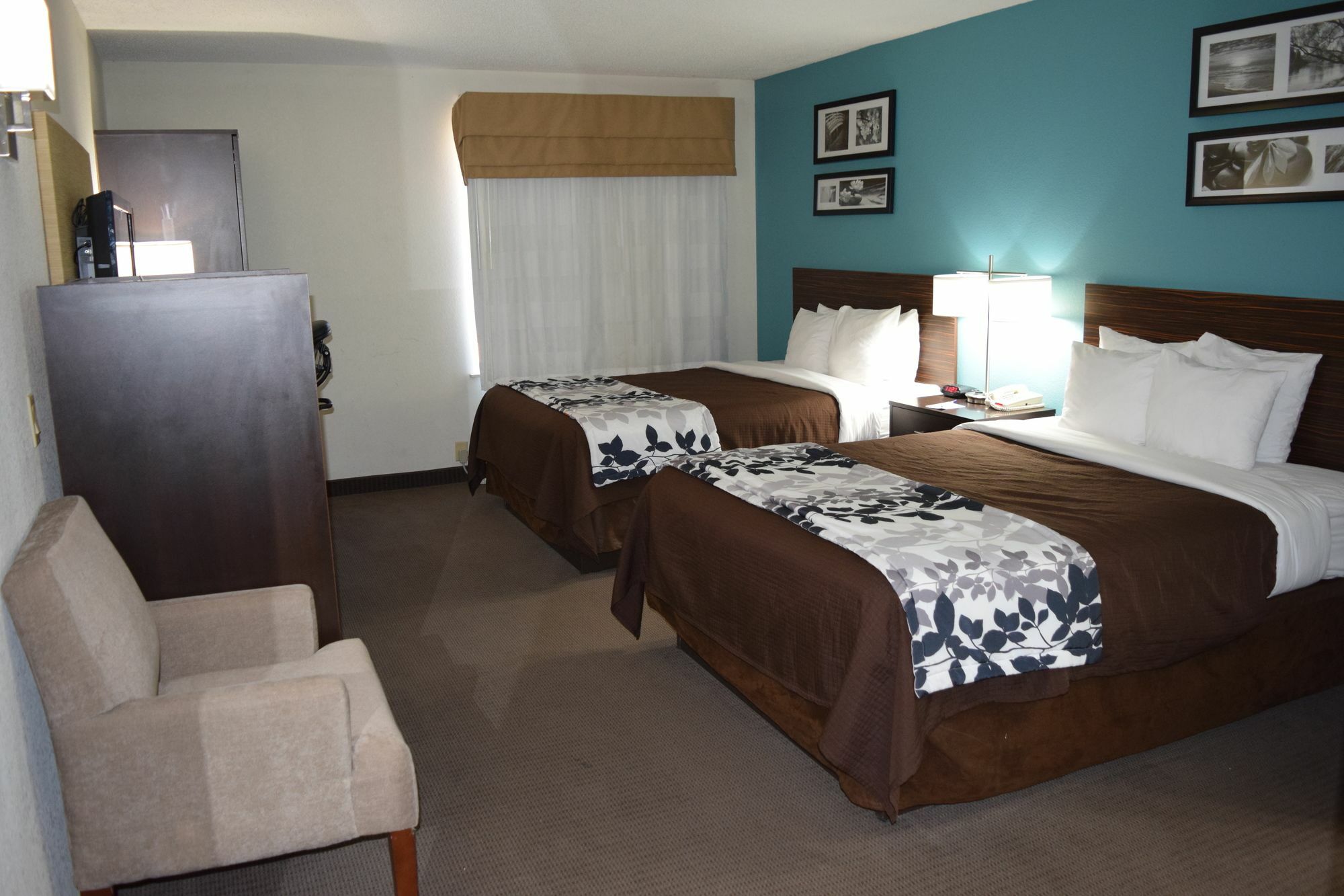 Clarion Inn & Suites Dfw North Irving Exterior foto